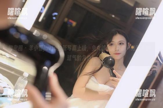 微密圈 - 羊小雪juvia的新写真上线，兔女郎风潮来袭，绝对不是个过气的角色！