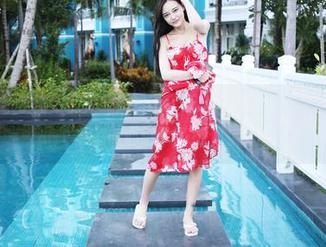 美媛馆 – 水手服中的徐微微mia，眨眼间美图合集来袭，准备好心跳了吗？