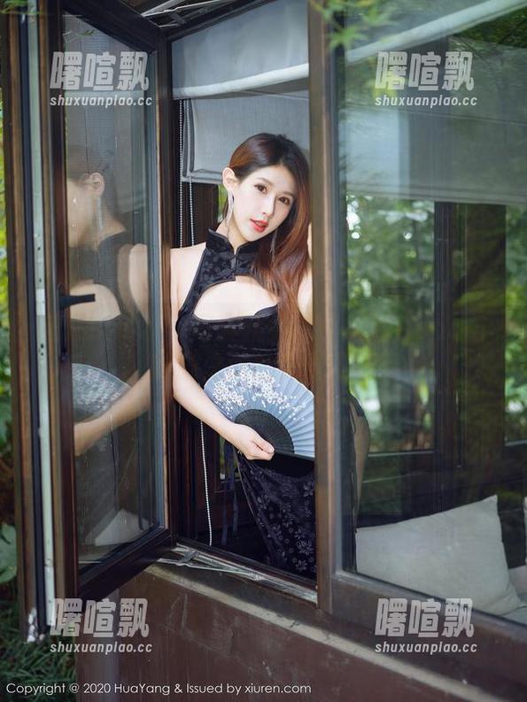 花漾show - 写真精选：小海臀Rena与制服之间的无限可能