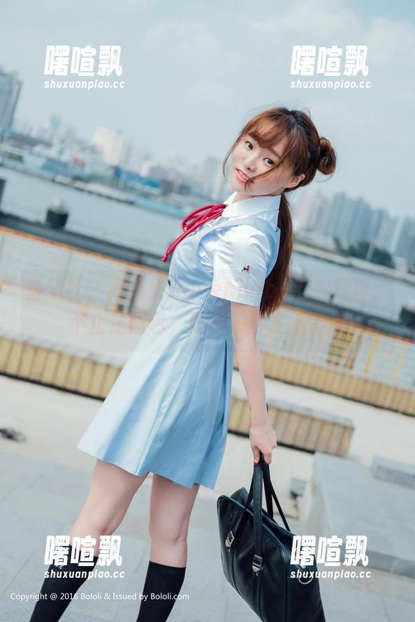 菠萝社 - 柳侑绮Sevenbaby毛衣写真：不止是图包，还是一种生活态度