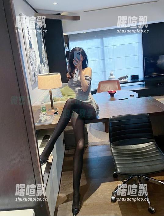 微密圈 - 葛征女王的作品福利，简直是视觉的极致享受！