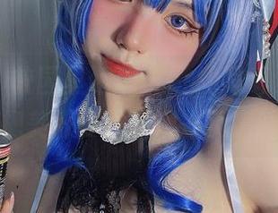 微密圈 – 校园里葱油饼er的写真集更新，是把美好委屈到哪一页了吗？