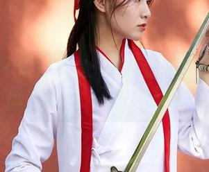 蜜桃社 – 黑白之美：伊琳定制写真里的情感与氛围，不止是视觉！