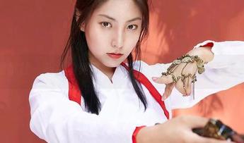 蜜桃社 – 初月的美图欣赏：天使展翅，谁不想飞？
