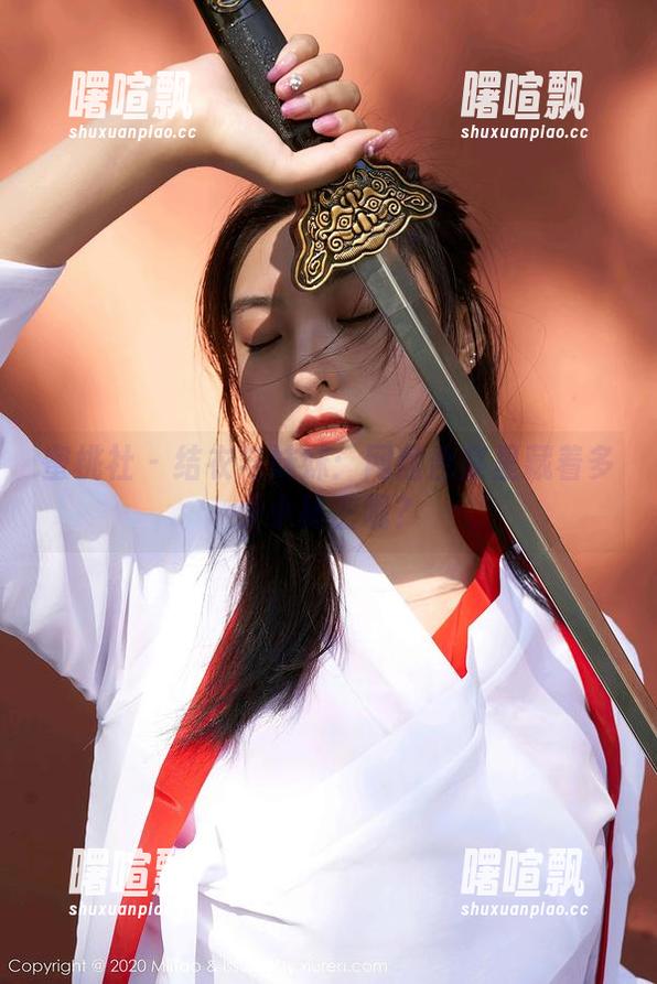 蜜桃社 - 结衣与妹妹：网盘合集里藏着多少小秘密呢？