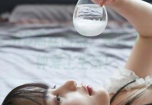 蜜桃社 – HD黑丝图集，韩贝贝让你一秒钟爱上生活！