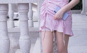 袜啵啵 – 定制不止于外表，小甜豆的长腿写真让心跳加速！