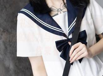 语画界 – “礼服的故事：林乐一如何在写真里展现她的魅力与风格？”——原图等你来看！