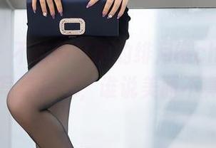 语画界 – 不怕被打脸的绯月樱cherry：白裙写真揭秘，谁说美丽不真实？