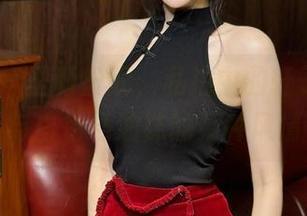 微密圈 – 圣诞扮靓，私拍中的轩子巨2兔与白色马油袜的万种风情