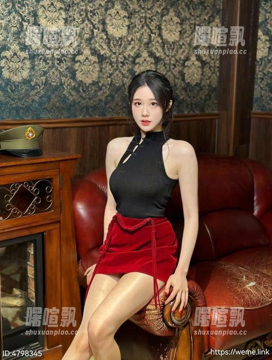 微密圈 - 圣诞扮靓，私拍中的轩子巨2兔与白色马油袜的万种风情