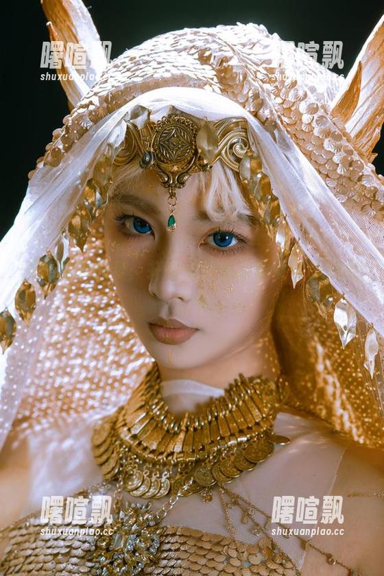 不想醒来的梦：轩萧学姐连体丝女仆COS照片集