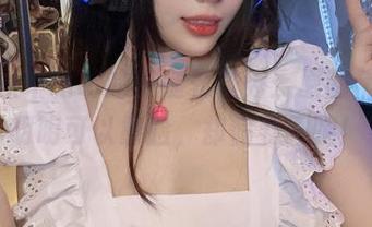 阿九从不咕咕的长腿表演秀:原图精选,明明可以靠脸,却偏要靠腿!