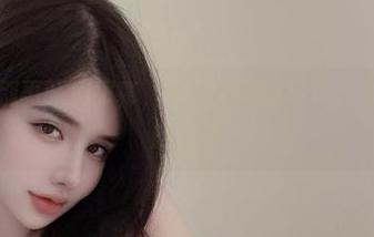 微密圈 – 别再盯着屏幕，阿色的眼镜写真分享给你心动的理由