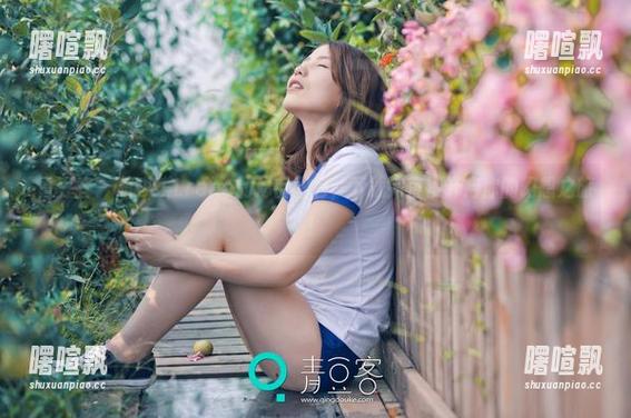 青豆客 - 萌琪琪Lrene的秘密图包，下载完直接开启你的幻想之旅！