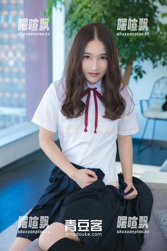 青豆客 - 从网盘中挖出谭晓彤的蕾丝写真：这不只是一张图，它是我的开心果！